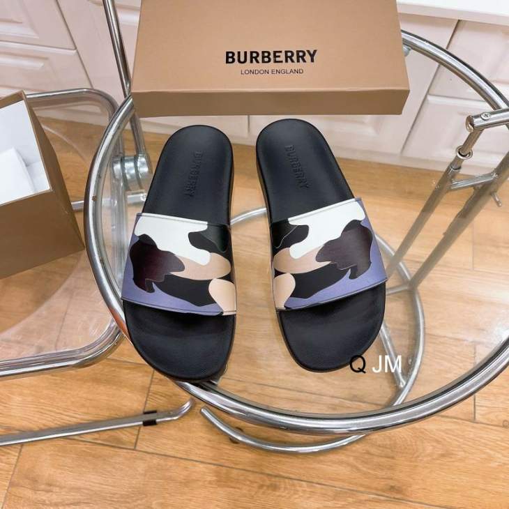Picture of Burberry Slippers _SKUBurberrysz35-45JM04073322
